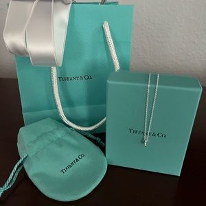 Brand new Open heart by Elsa Peretti Tiffany & Co.